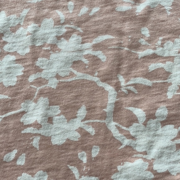 Uniqlo tops size medium karakami karacho and Studio Sanderson - Picture 6 of 6